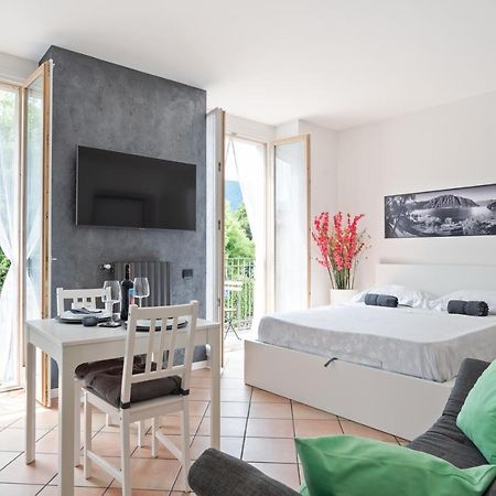 Lake Como Studio With Balcony And Private Parking Ossuccio Екстериор снимка